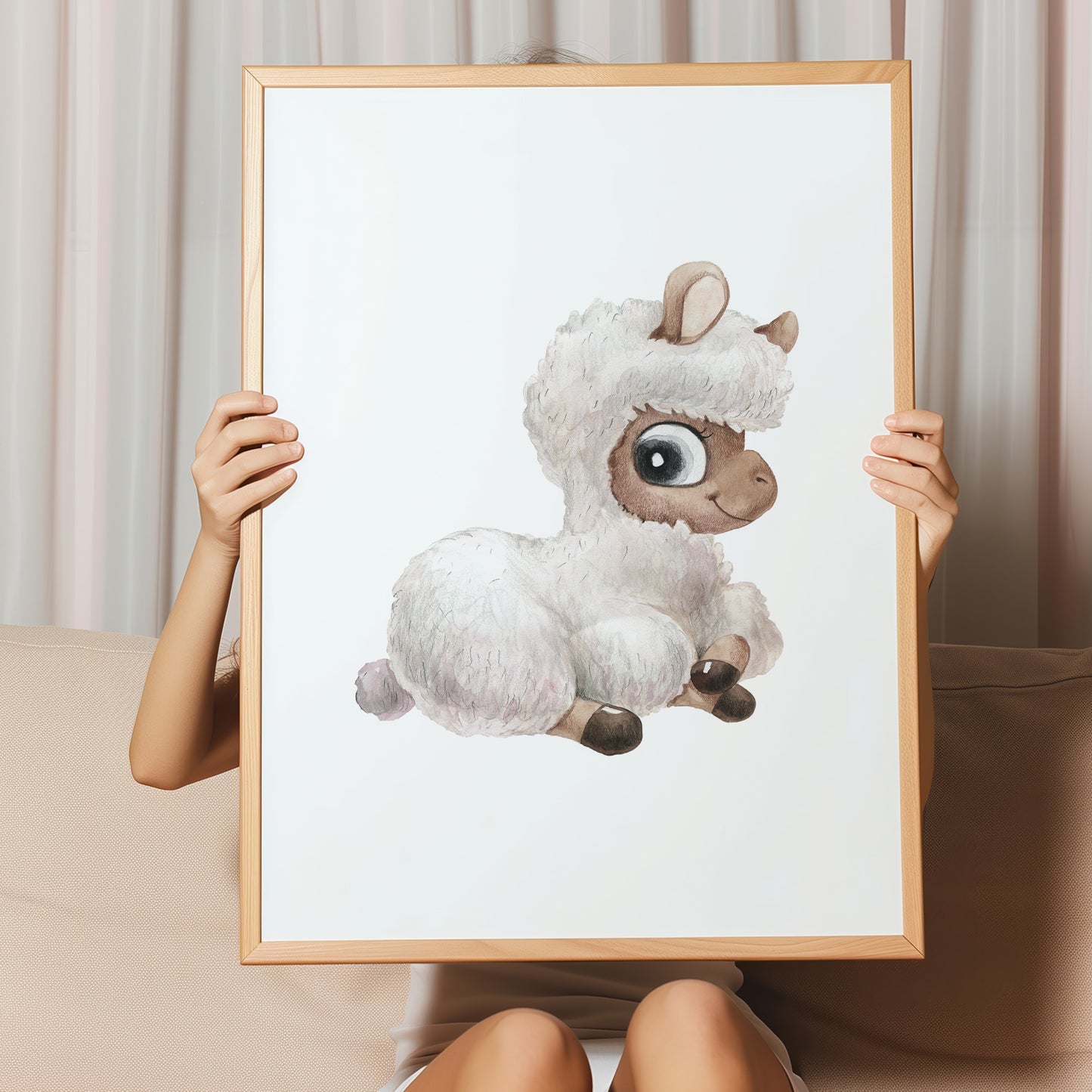 Kinderzimmerbild mit einer gemaltem Alpaka. Poster für das Kinderzimmer Babyzimmer