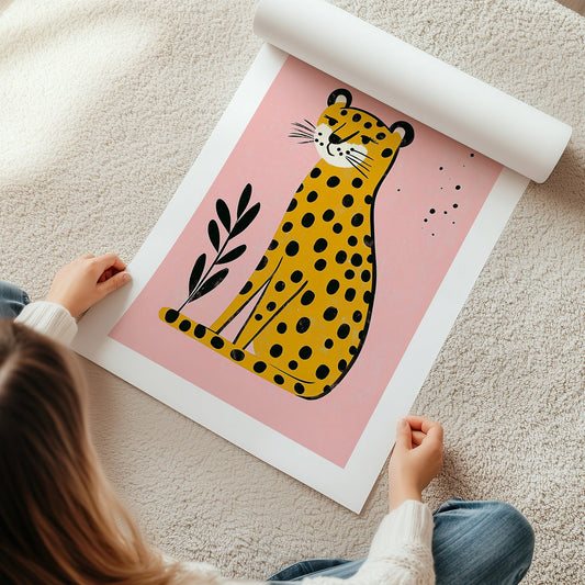 Kinderzimmerbild mit einem Gepard auf einem rosa Hintergrund - Poster für Kinderzimmer
