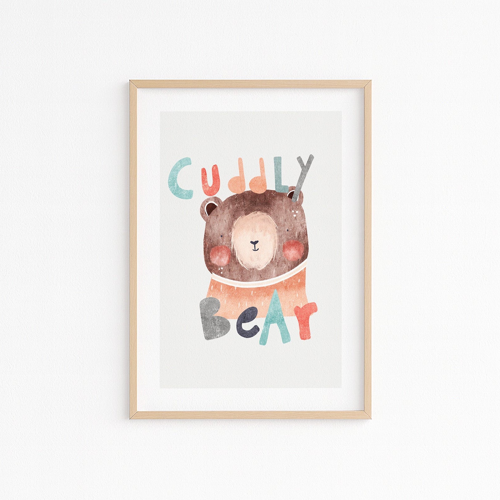 Kinderzimmerbild mit einem Bär und den Text Cuddly bear kinderzimmer poster