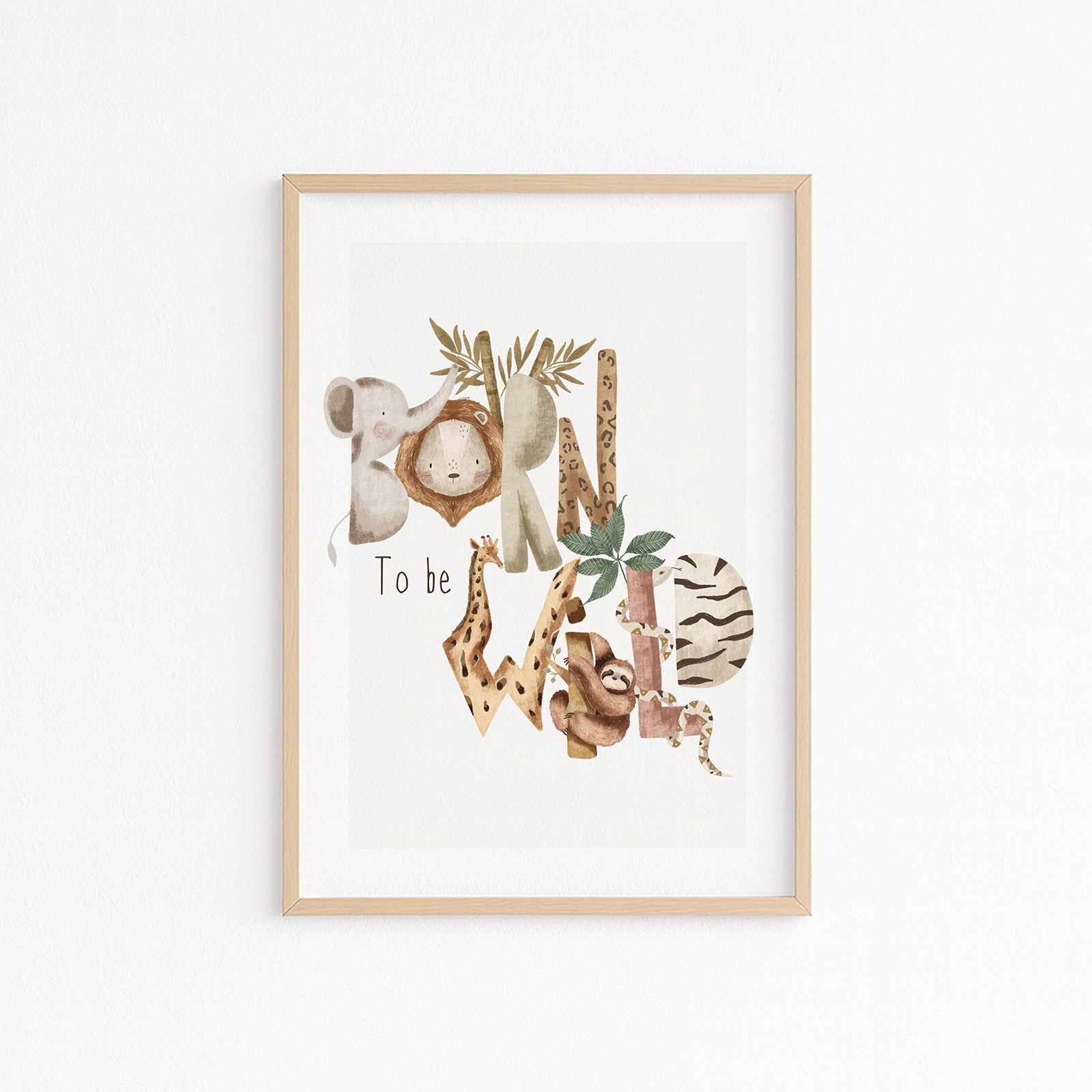 kinderzimmerbild mit tieren die den Text Born to be wild ergibt poster für das Kinderzimmer